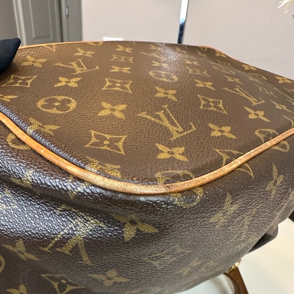 Louis Vuitton Monogram Canvas Palermo PM Tote Shoulder Bag - Picture 6 of 17